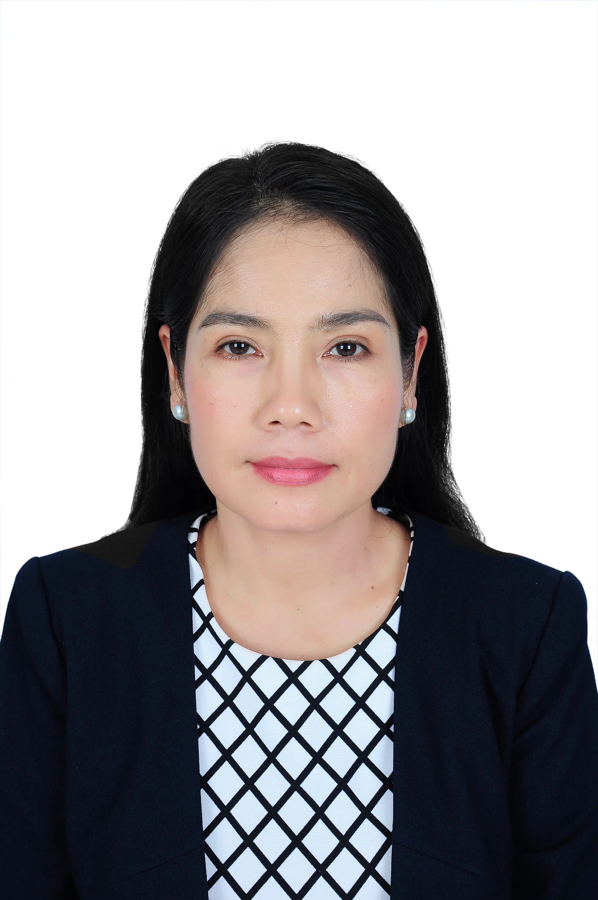 Ms. Linna Khorn