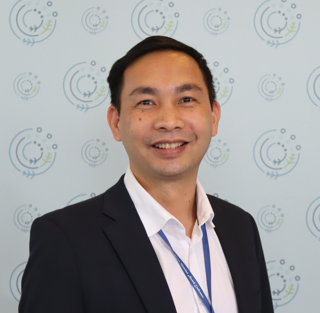 Dr. Pham Duc Phuc